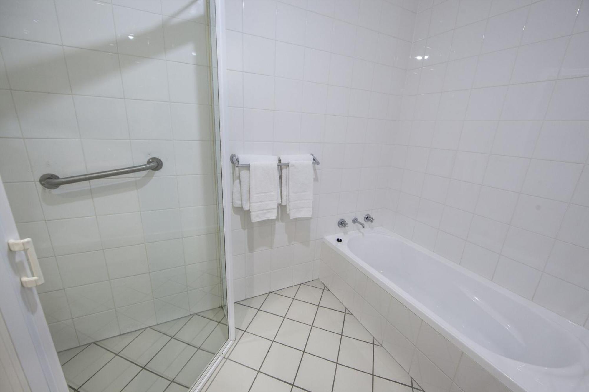 Redhill Cooma Motor Inn Zewnętrze zdjęcie