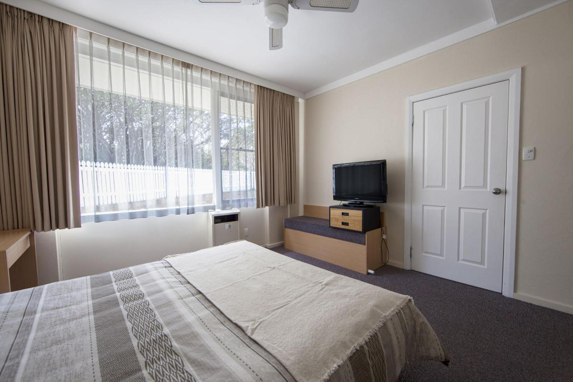 Redhill Cooma Motor Inn Zewnętrze zdjęcie