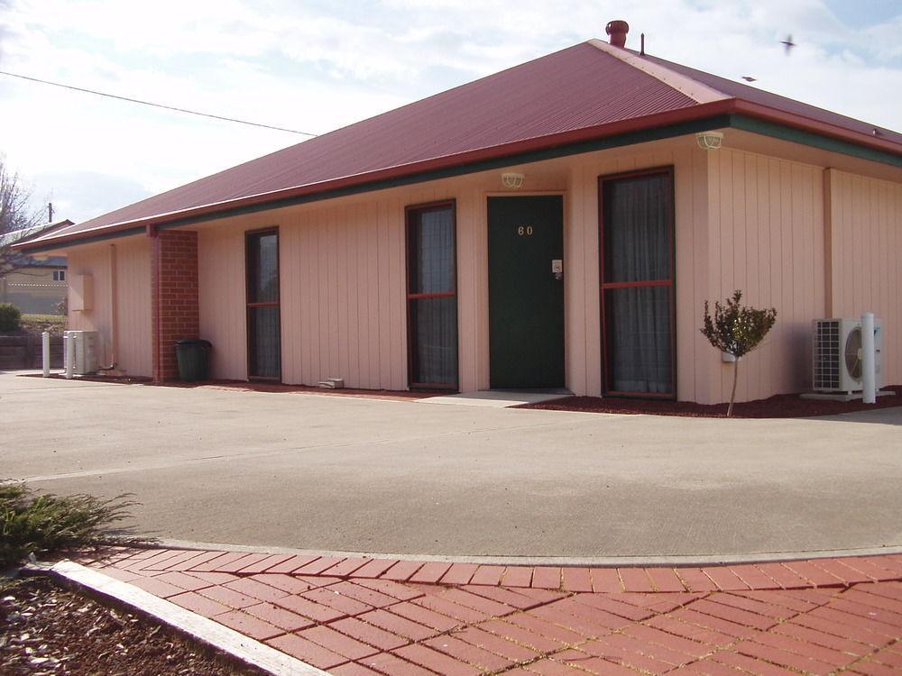 Redhill Cooma Motor Inn Zewnętrze zdjęcie