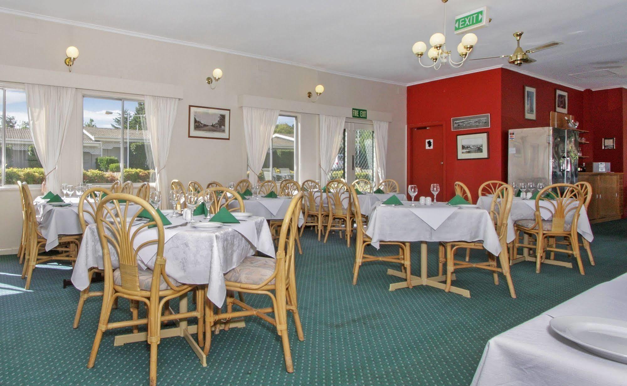 Redhill Cooma Motor Inn Zewnętrze zdjęcie