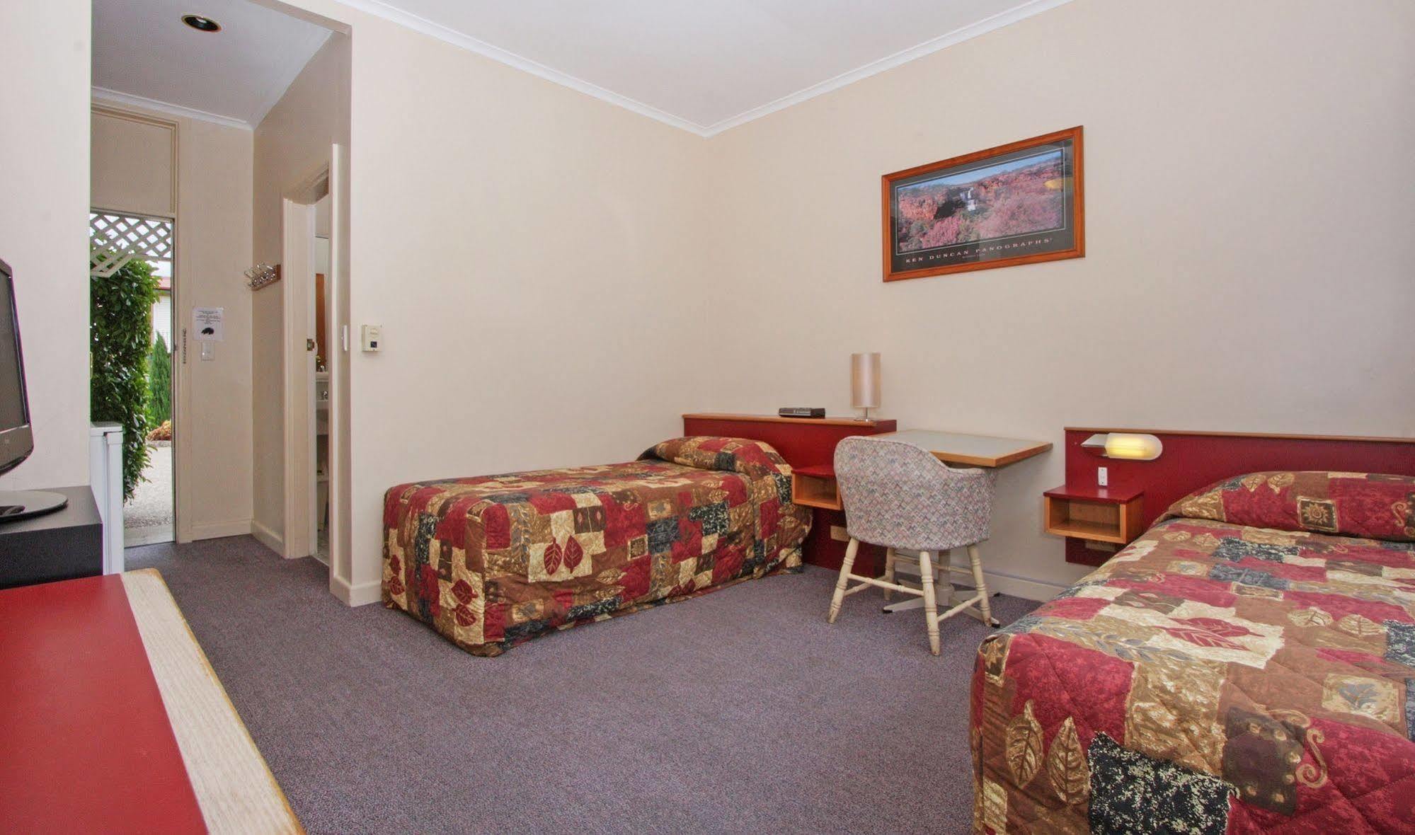 Redhill Cooma Motor Inn Zewnętrze zdjęcie