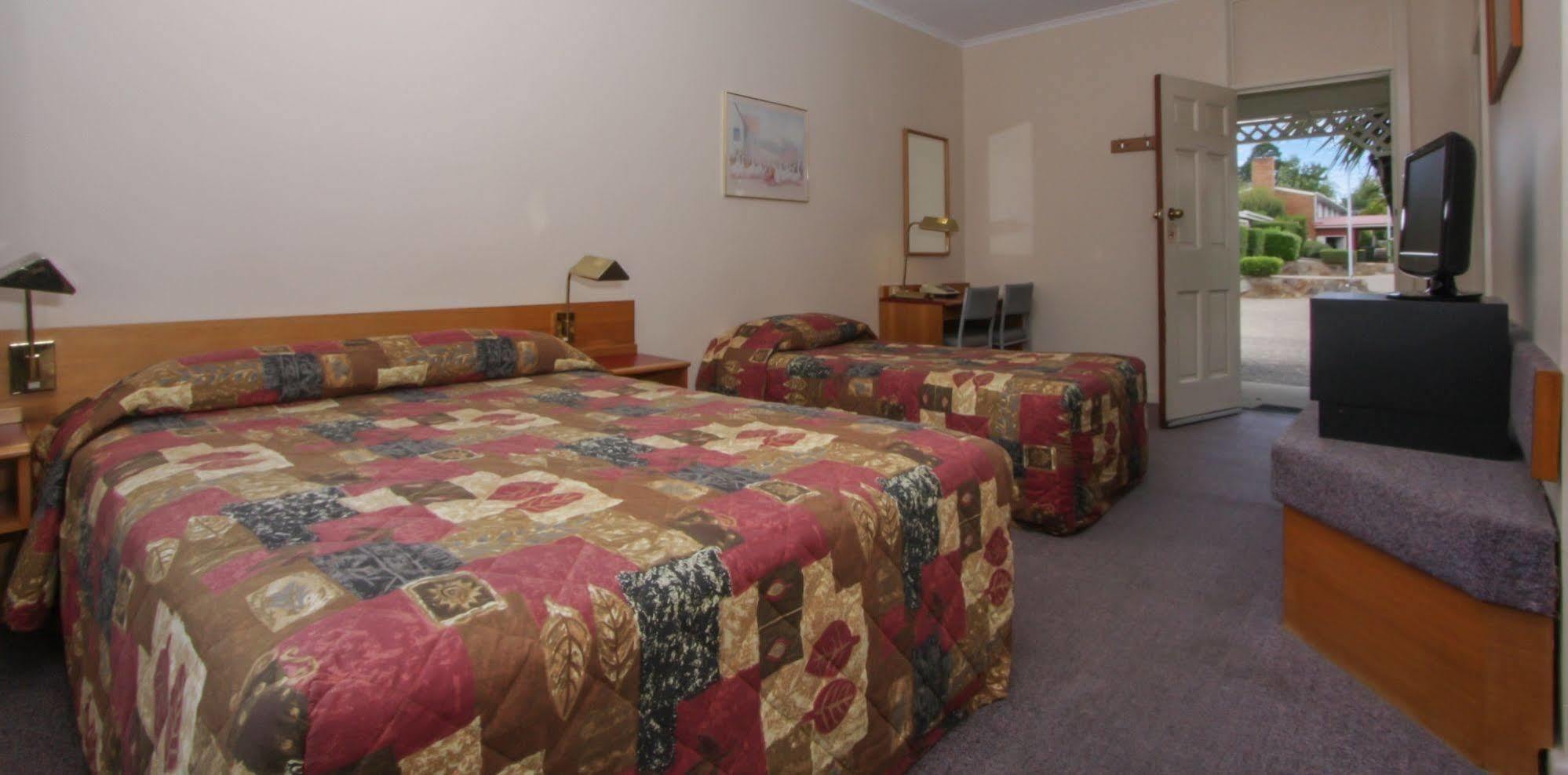 Redhill Cooma Motor Inn Zewnętrze zdjęcie