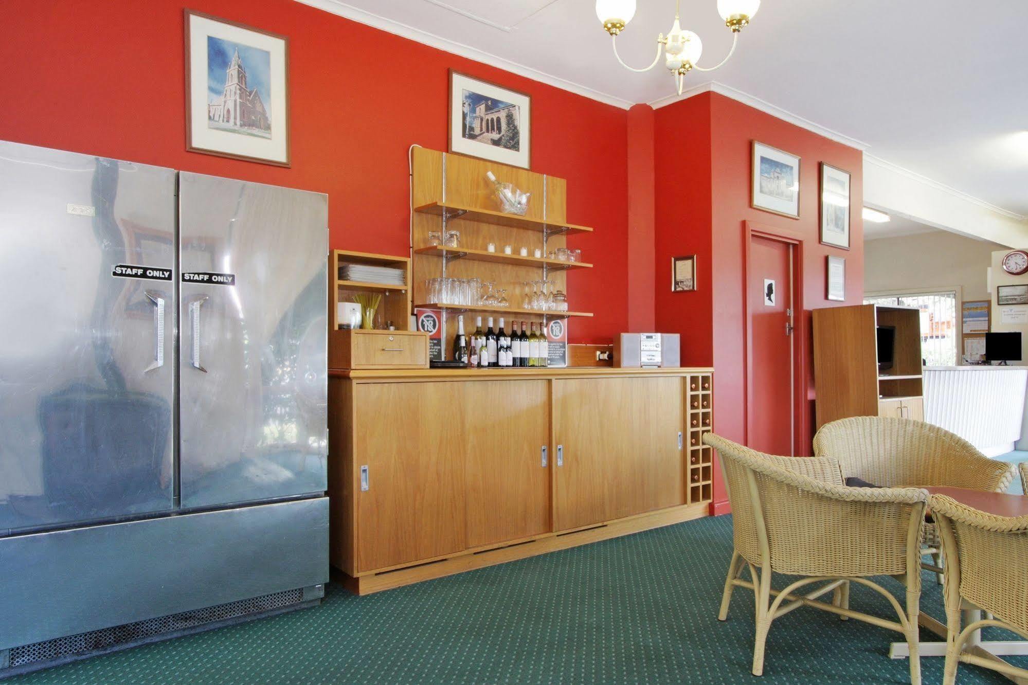 Redhill Cooma Motor Inn Zewnętrze zdjęcie