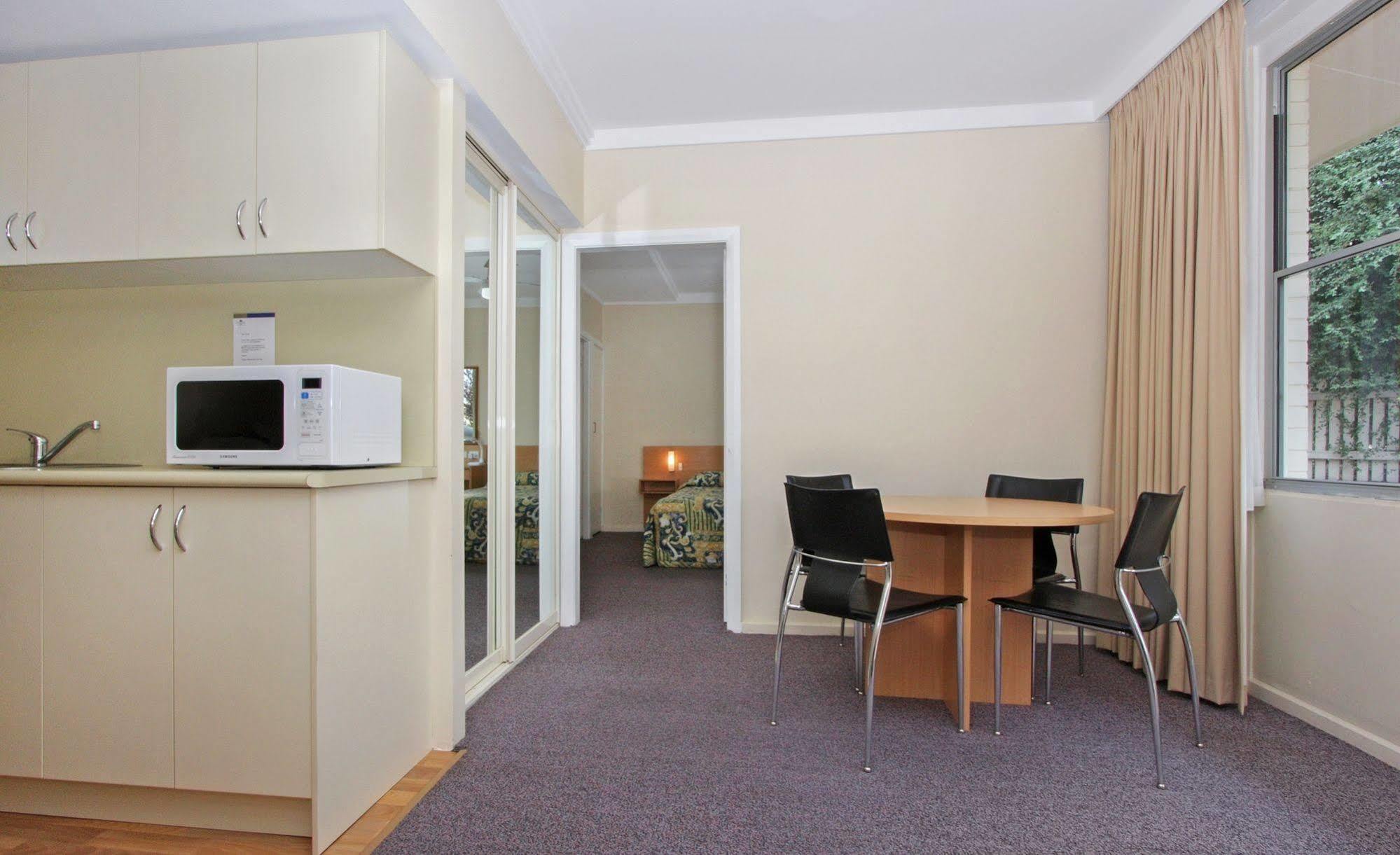 Redhill Cooma Motor Inn Zewnętrze zdjęcie